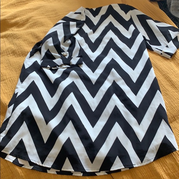 Chevron Print Mini Dress with Button Details - Picture 3 of 7